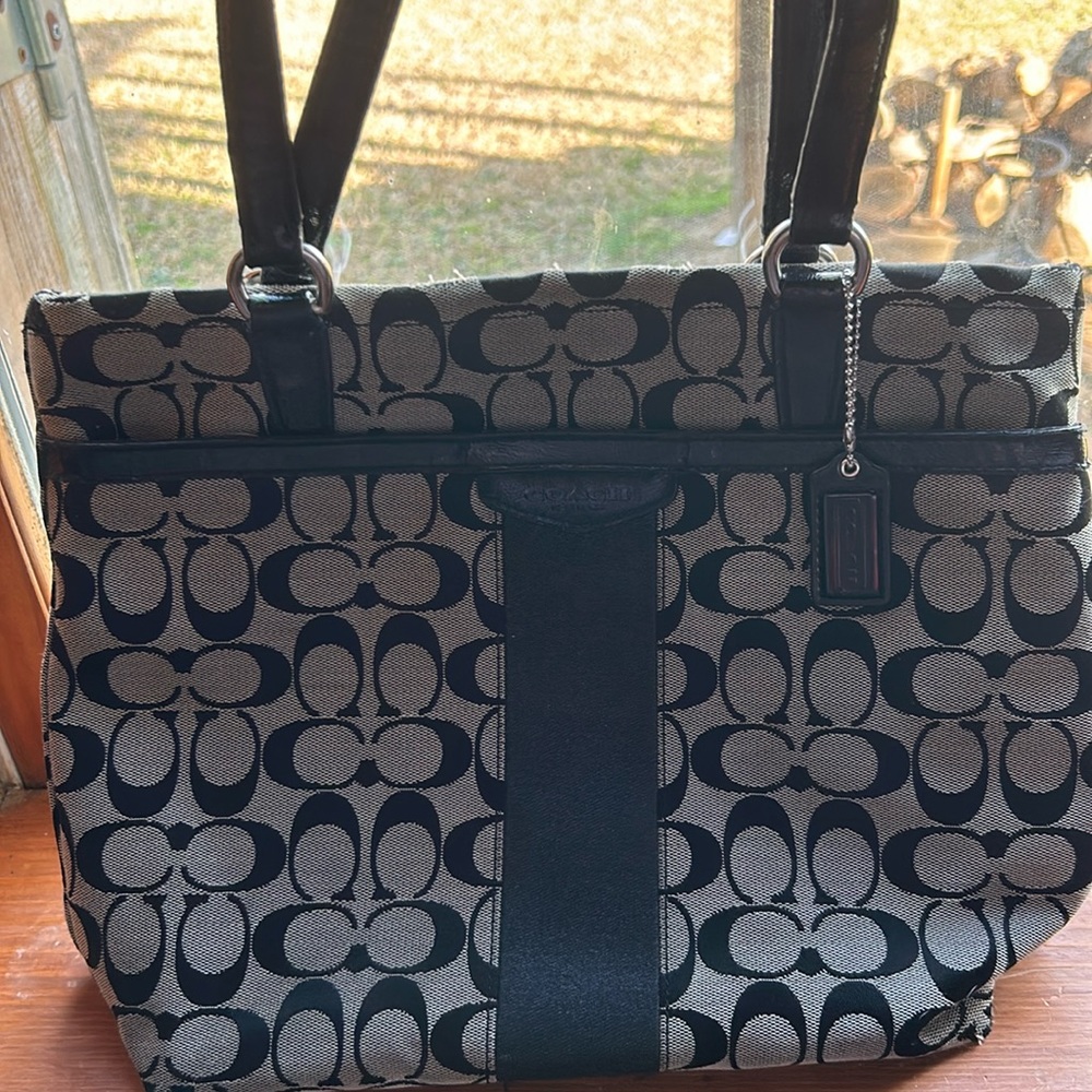 Coach shoulder bag